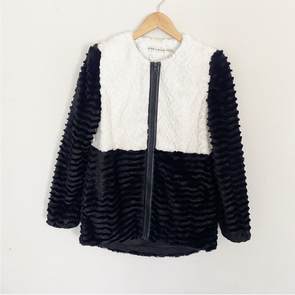 Alice + Olivia Color Block fuzzy zip up fleece jacket - Picture 2 of 6